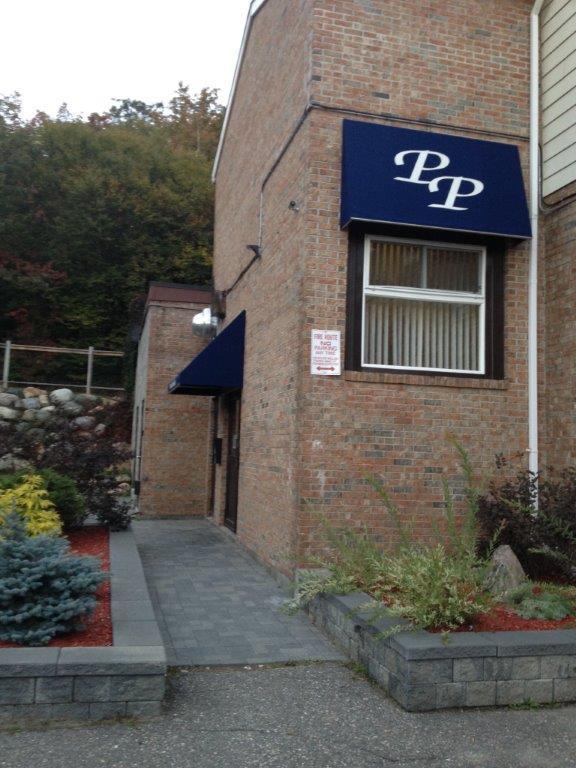 Апартаменты Paris Plaza Elliot Lake Экстерьер фото